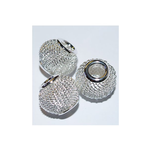 Metalperler 4 mm hul forslvet  3 stk